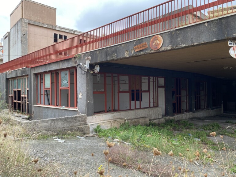 Polo scolastico nell’ex sede delle Poste (Brancaccio)