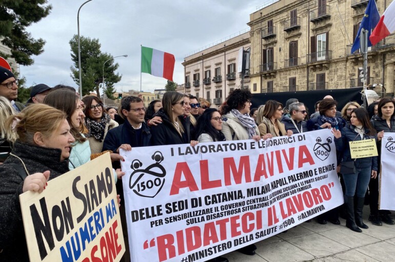 Abbandonati dalla stato 600 lavoratori di Almaviva