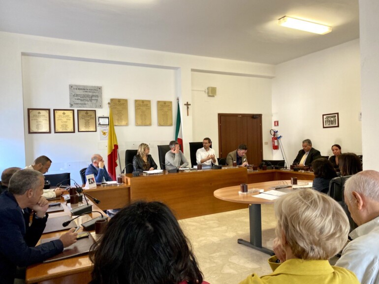 Audizione in Consiglio II Circoscrizione per salvare l’intervento di Piazza Achille Grandi